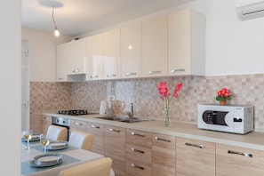 Apartment (Two-Bedroom Apartment with Terrace) | In-room dining - Apartment Nike (Zupa dubrovacka)