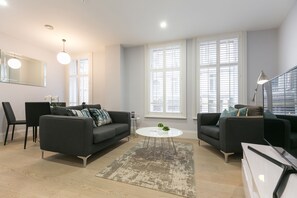 Standard One Bedroom Apartment | Living area - Urban Chic - Shaftesbury (London)