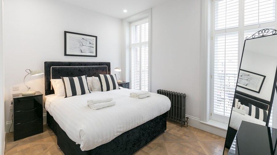 Urban Chic - Shaftesbury