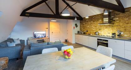 Urban Chic - Rathbone