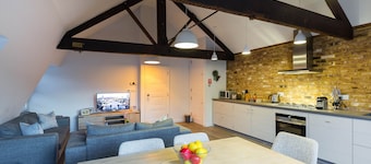 Urban Chic - Rathbone