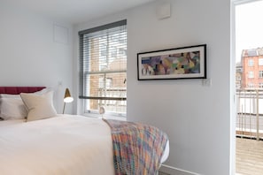 Deluxe One Bedroom Apartment with Terrace