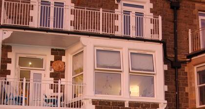 Beach Front Apartment in Tywyn