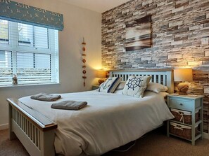 3 camere, accesso a Internet, lenzuola