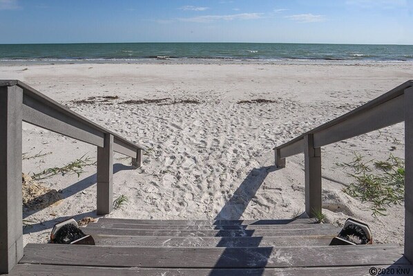 Beach - Smugglers Cove 6a6 2 Bedroom Condo by Redawning (Fort Myers Beach)