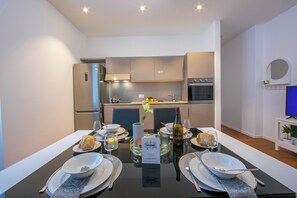 Studio Familial, vue montagne (Little Lugano) | Restauration