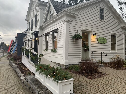 Within walking distance of shops & restaurants in historic Sharon Springs