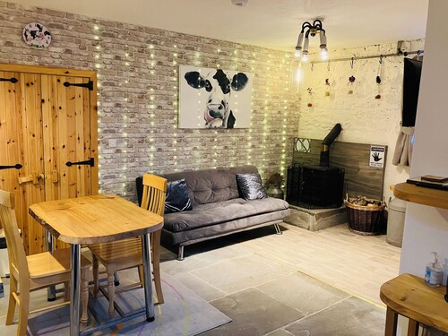 The Cuddly Cow Cosy Barn Studio Campview Farm Stay