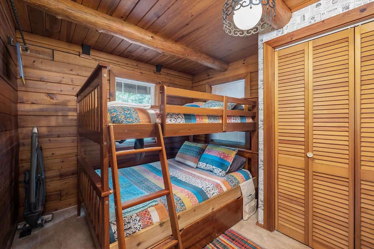 2 Schlafzimmer, Bügeleisen/Bügelbrett, Reisekinderbett, WLAN