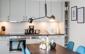 Fridge, stovetop, dishwasher, coffee/tea maker - 1 bedroom nice apartment in Rechlin (Rechlin)