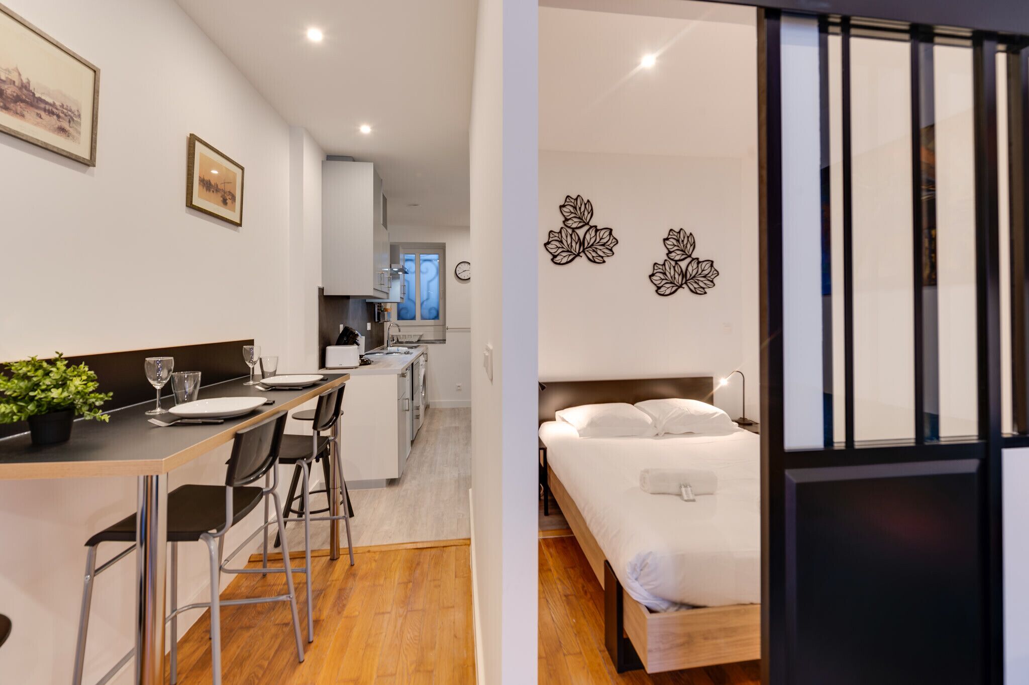 1 chambre, fer et planche à repasser, Wi-Fi, draps fournis