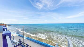 På stranden og strandhåndklær
