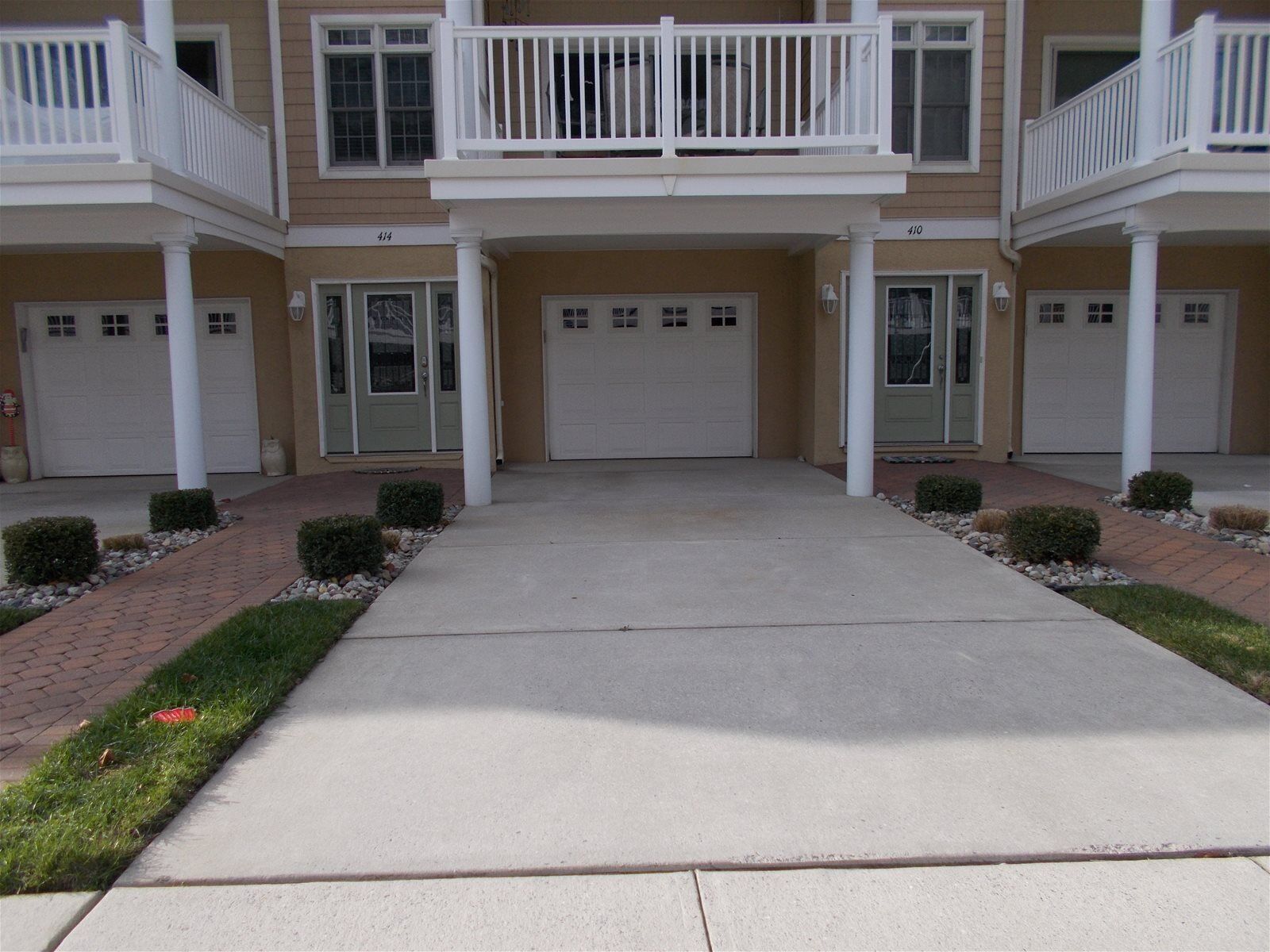 House (WC414 East Nashville Avenue) | Exterior