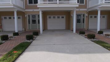 House (WC414 East Nashville Avenue) | Exterior