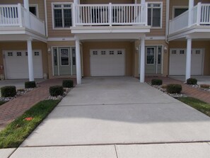 Casa (WC414 East Nashville Avenue) | Exterior