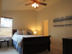 3 bedrooms, iron/ironing board, WiFi, bed sheets - North Austin Music Capital Landing (Pflugerville)