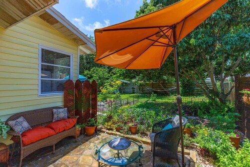 Sapphire Shores Arcadia 1Bed/1Bath - Walk to Bay!