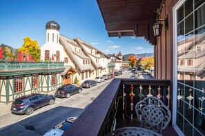 Balcony - Leavenworth Vacation Homes Wunderbar 5B (Leavenworth)