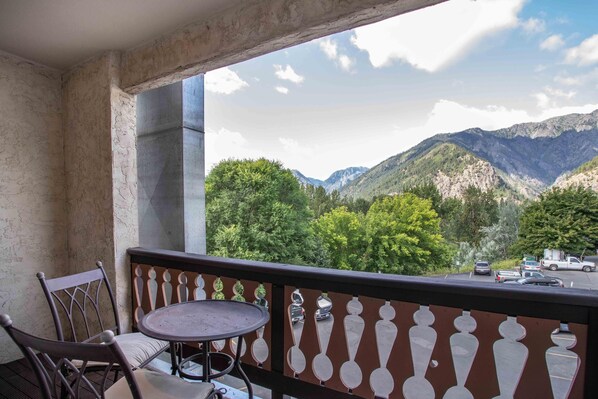 Apartment, Multiple Beds, Balcony, Mountain View | Balcony - Leavenworth Vacation Homes Amadeus Condo (Leavenworth)