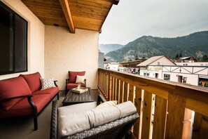Apartment, Multiple Beds, Balcony, Mountain View | Balcony - Leavenworth Vacation Homes Townhomes (Leavenworth)