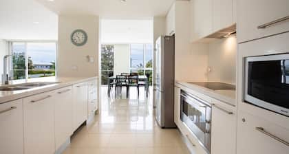 Solymar - Adjacent to Beach - Pet Friendly
