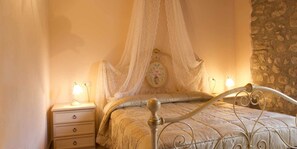 2 bedrooms, in-room safe, free WiFi, bed sheets