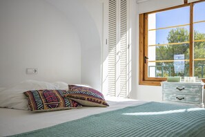 2 chambres, Wi-Fi gratuit, draps fournis