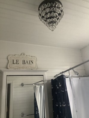 Interior - Walk Everywhere! (Charleston)