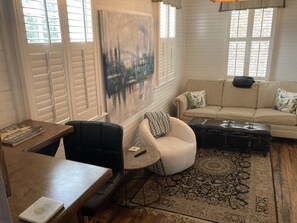 TV - Walk Everywhere! (Charleston)