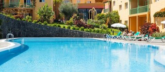 La Caleta Aparthotel