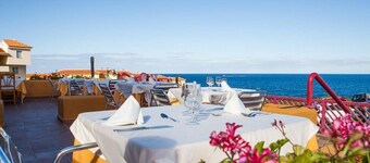 La Caleta Aparthotel