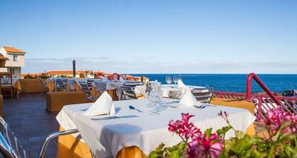 La Caleta Aparthotel