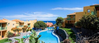 La Caleta Aparthotel