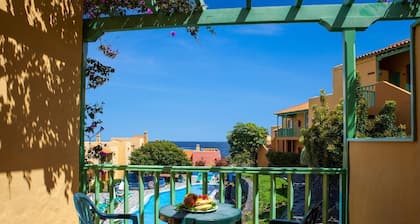 La Caleta Aparthotel