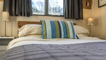 3 bedrooms, iron/ironing board, WiFi