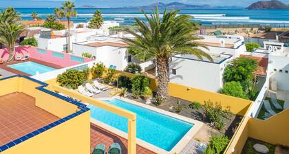 VILLA MARIPOSA INCREDIBLE VIEWS NEXT TO THE SEA.