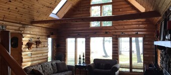 Rent the biggest and the best Large Lake house sleeps up to 18, Lots to do!