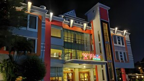 Unclassified image, 5 of 48, button - Plaza Hotel Tegal (Tegal)