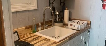 Huckleberry Cottage at Cozy Nook