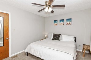3 Schlafzimmer, Bügeleisen/Bügelbrett, WLAN, Bettwäsche