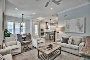 Smart TV - Sea-Struck, Elegant 3BR/3BA w/6 seater golf cart! (Santa Rosa Beach)