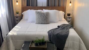 4 bedrooms, WiFi, bed sheets