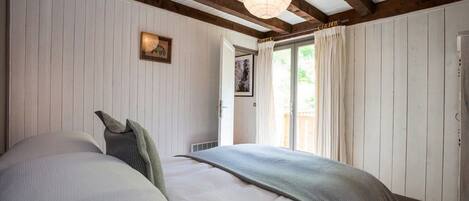 2 bedrooms, Internet