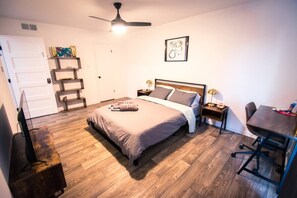2 bedrooms, iron/ironing board, free WiFi, bed sheets