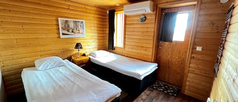 Family Cabin | Individually decorated, individually furnished, desk, laptop workspace