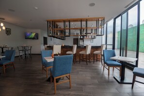 Snack bar - Wyndham Puebla Angelopolis (San Andrés Cholula)