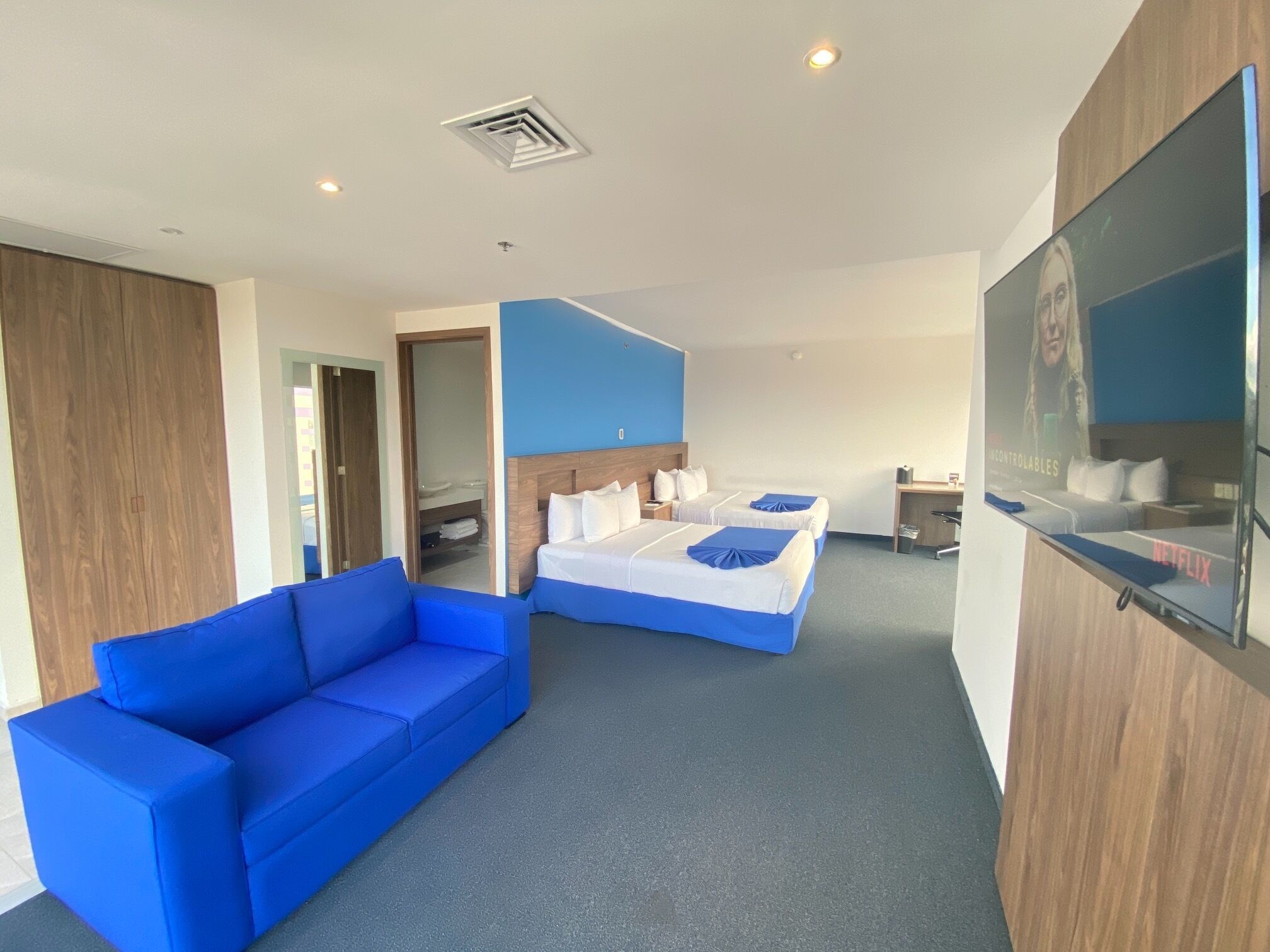 بديكورات فريدة لكل غرفة ومكتب ومساحة عمل للكمبيوتر المحمول وستائر تعتيم