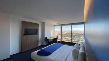 Chambre, 1 très grand lit, non-fumeurs | Décoration personnalisée, bureau