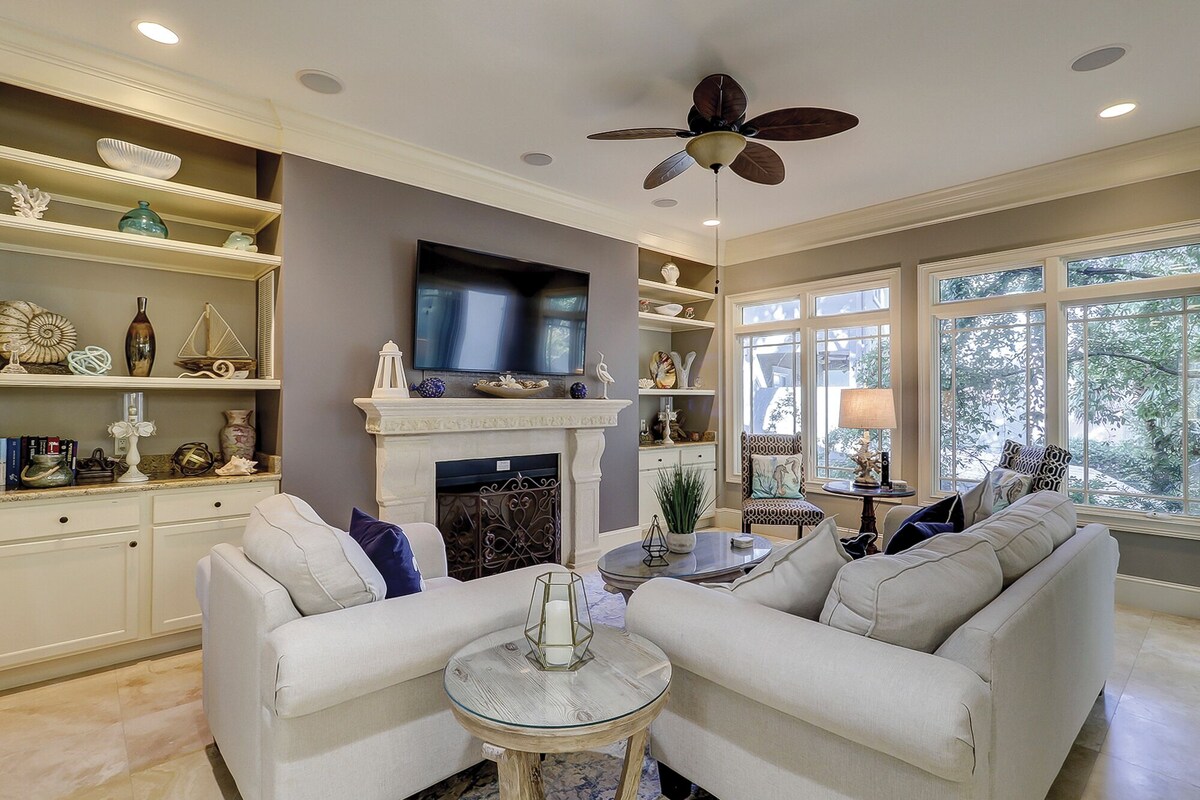 Beautifully updated Burkes Beach home with elevator and private pool