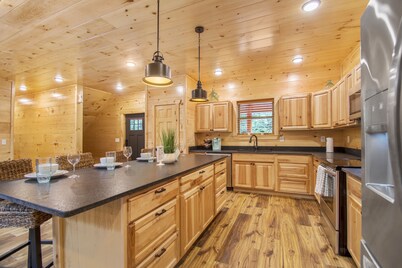 ​🎉 THEATER 🎬 | INDOOR & OUTDOOR POOL 👙 CHIC DESIGN 😍